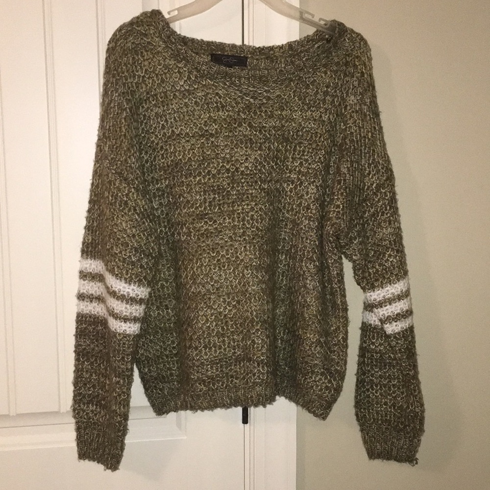 Jessica Simpson sweater
